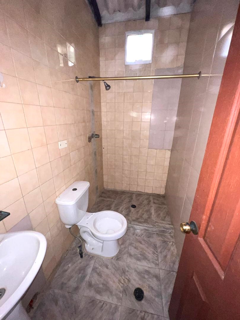 CASA EN VENTA EN LA MIRA