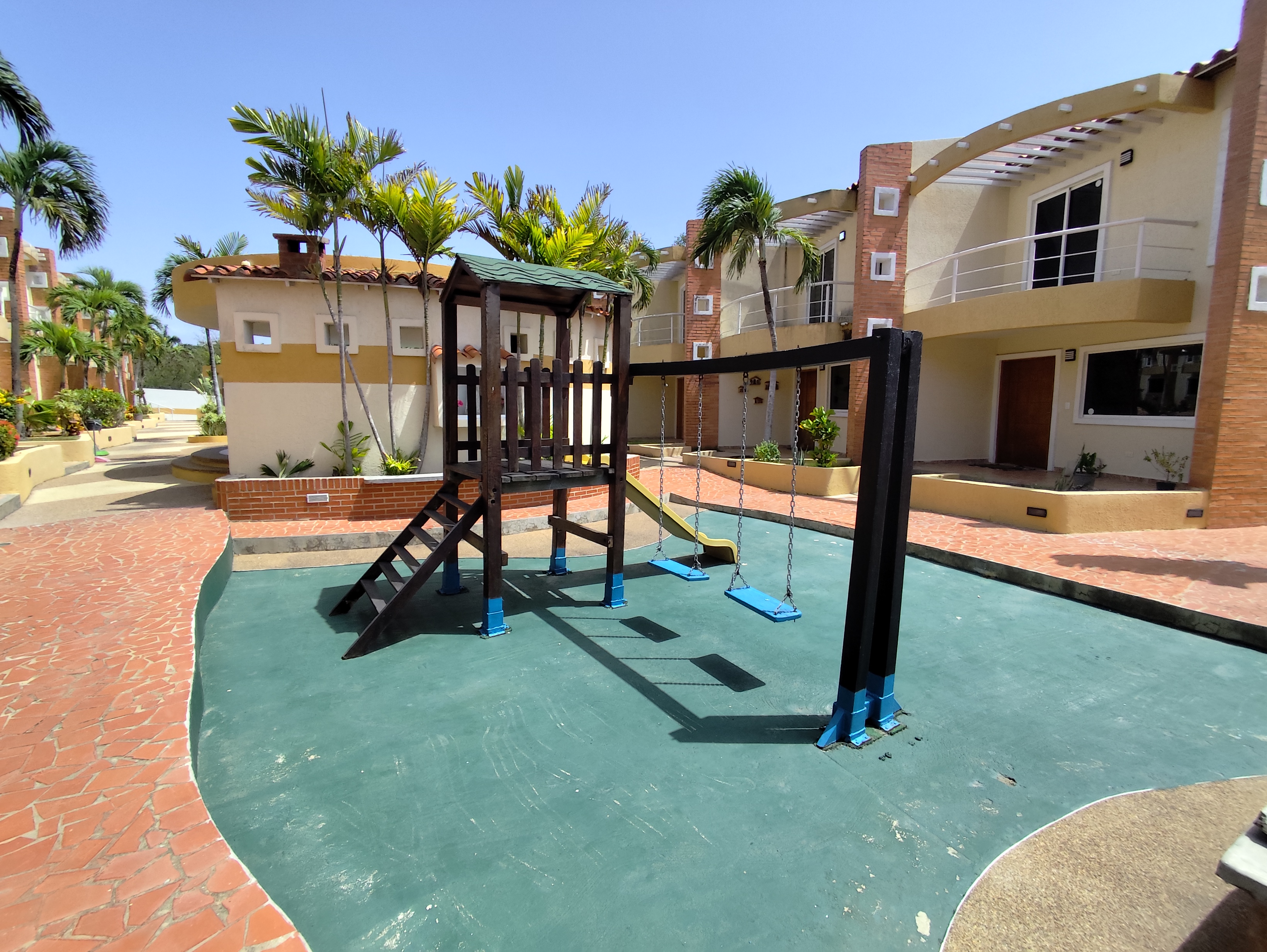 TOWNHOUSE EN VENTA EN CAMPEARE
