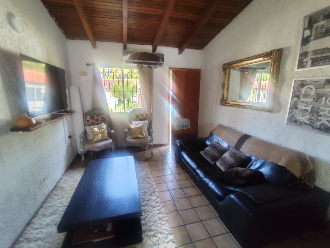 House for sale in Loma de Guerra sector