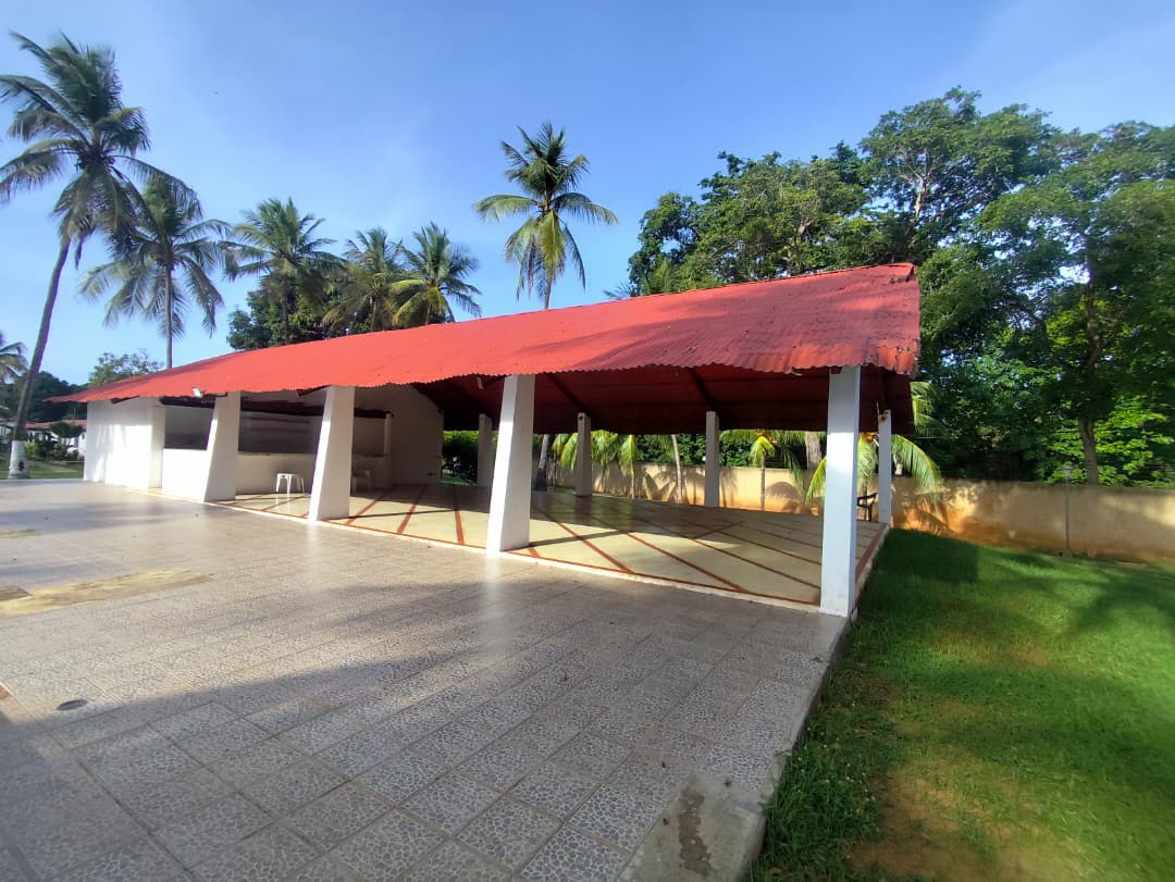 House for sale in Loma de Guerra sector