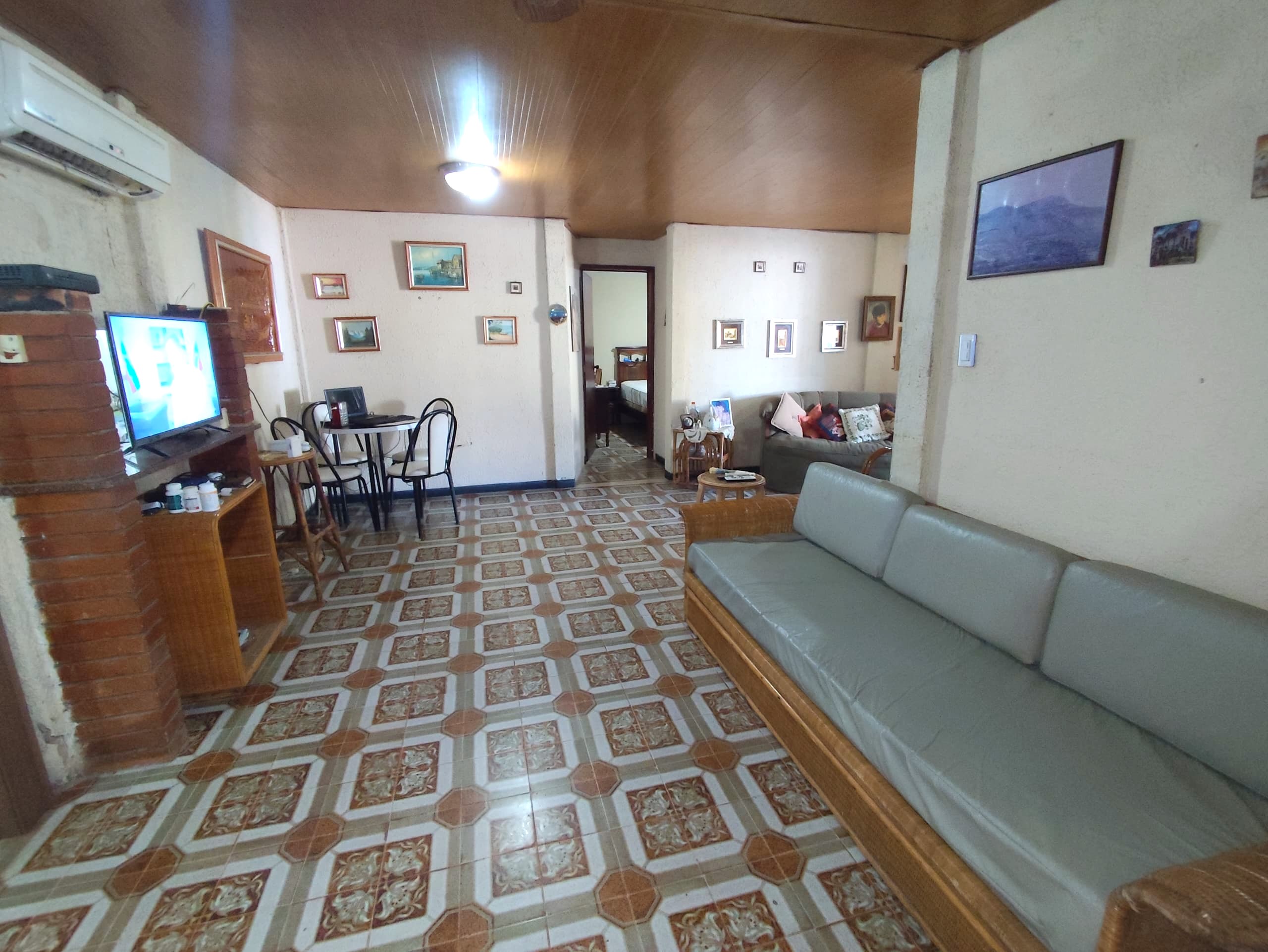 CASA EN VENTA EN VILLA ROSA