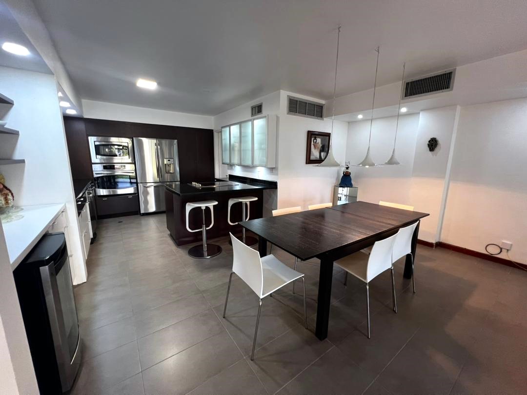 TOWNHOUSE EN PLAZA REAL, EN ALQUILER