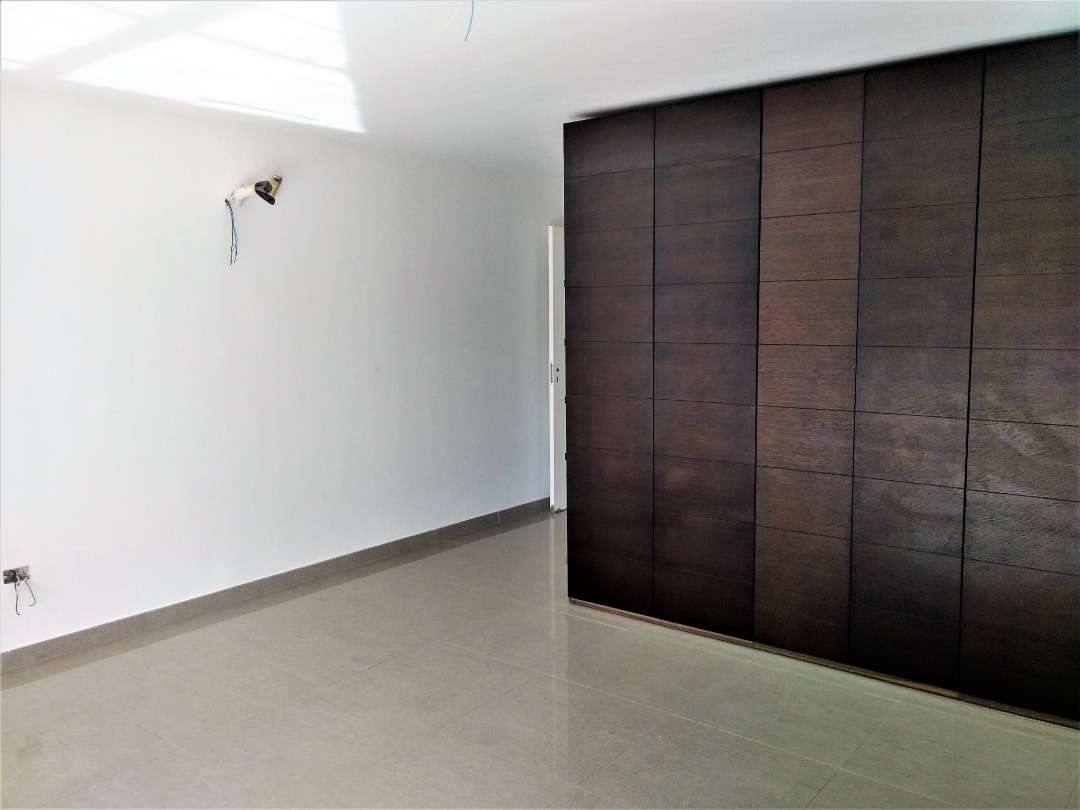 LAS OLAS CONDOMINIUM A LA ORILLA DEL MAR